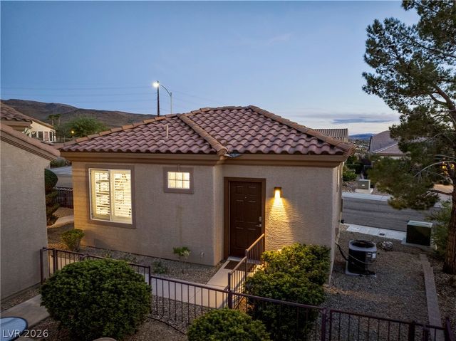 2432 Anderson Park Drive, Henderson, NV 89044