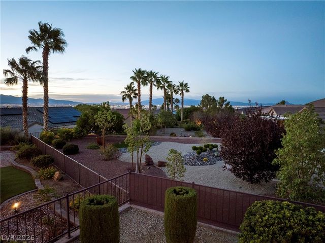 2432 Anderson Park Drive, Henderson, NV 89044