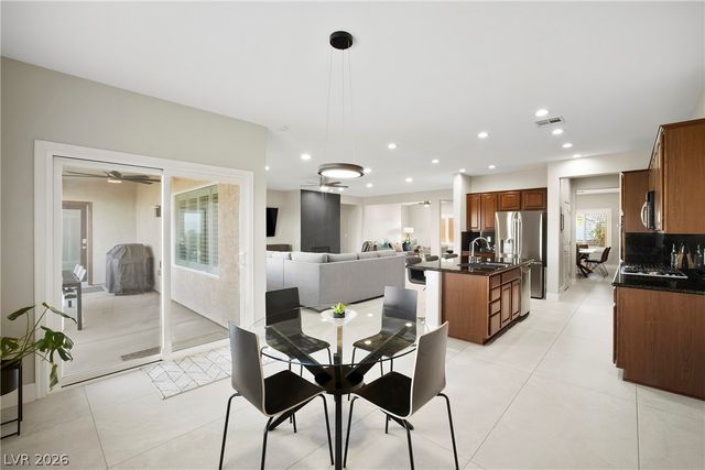 2432 Anderson Park Drive, Henderson, NV 89044