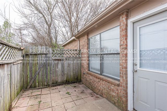 1684 N Dawn Drive, Fayetteville, AR 72701