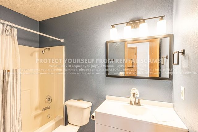 1684 N Dawn Drive, Fayetteville, AR 72701