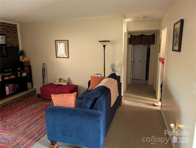 11023 Harrowfield Road, Charlotte, NC 28226