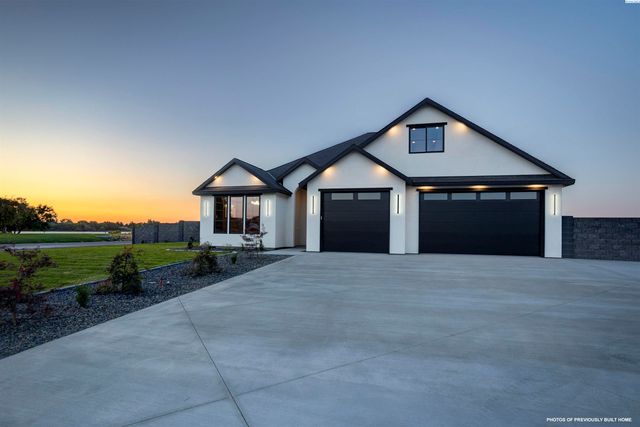 8601 Tendril Lane, Pasco, WA 99301