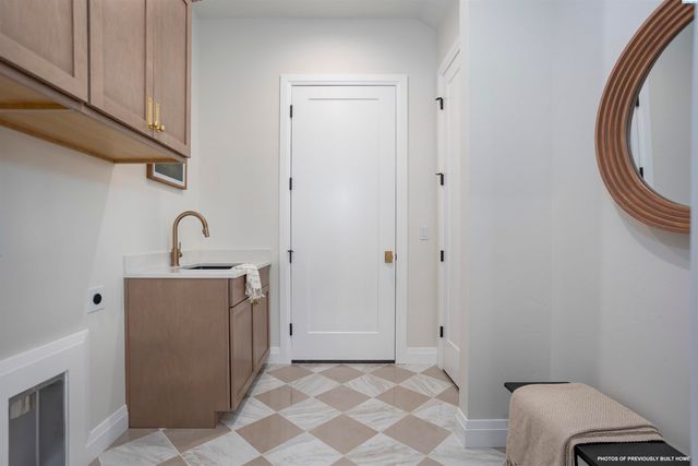 8601 Tendril Lane, Pasco, WA 99301