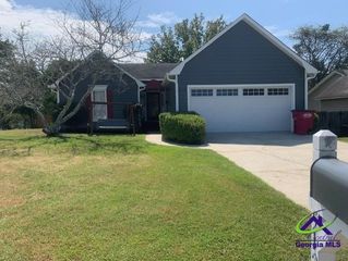 512 Shadow Moss Drive, Macon, GA 31204