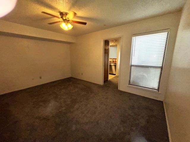 2300 Balsam Drive G102, Arlington, TX 76006