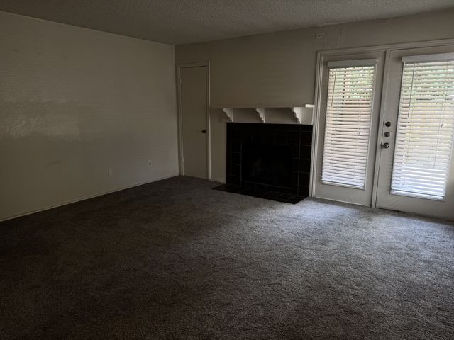 2300 Balsam Drive G102, Arlington, TX 76006