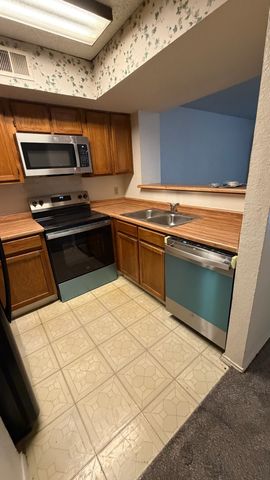 2300 Balsam Drive G102, Arlington, TX 76006