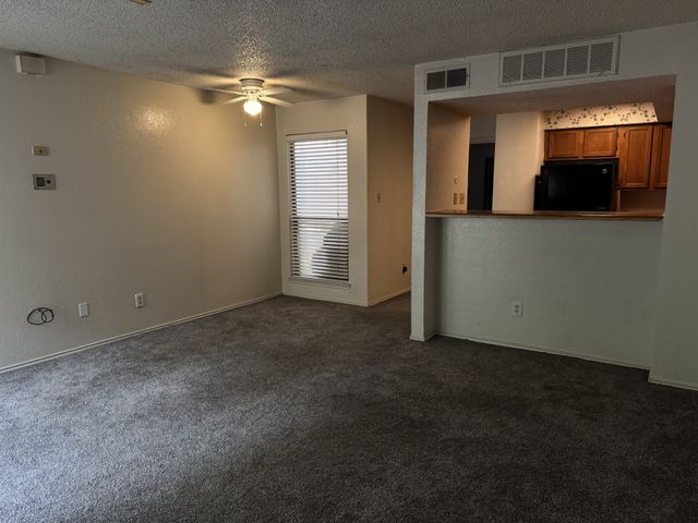 2300 Balsam Drive G102, Arlington, TX 76006