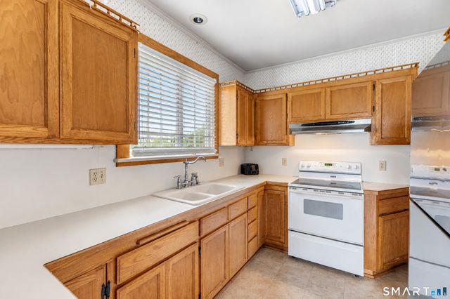 12 Wintergreen Drive, Waterford, CT 06385