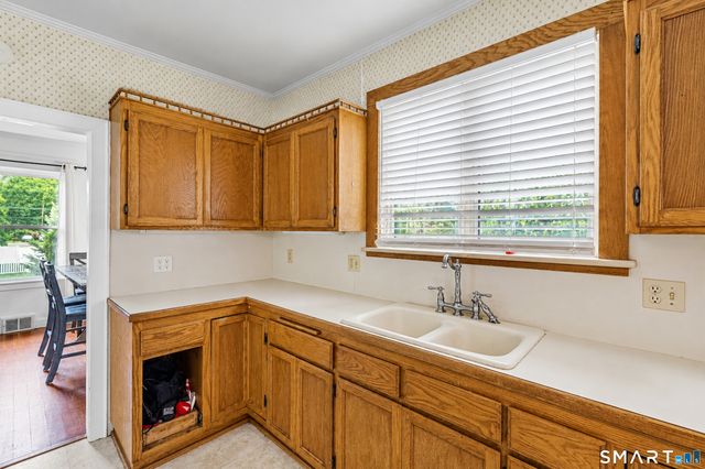 12 Wintergreen Drive, Waterford, CT 06385