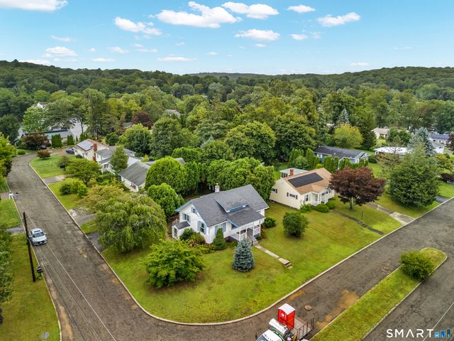 12 Wintergreen Drive, Waterford, CT 06385