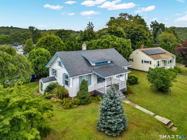 12 Wintergreen Drive, Waterford, CT 06385
