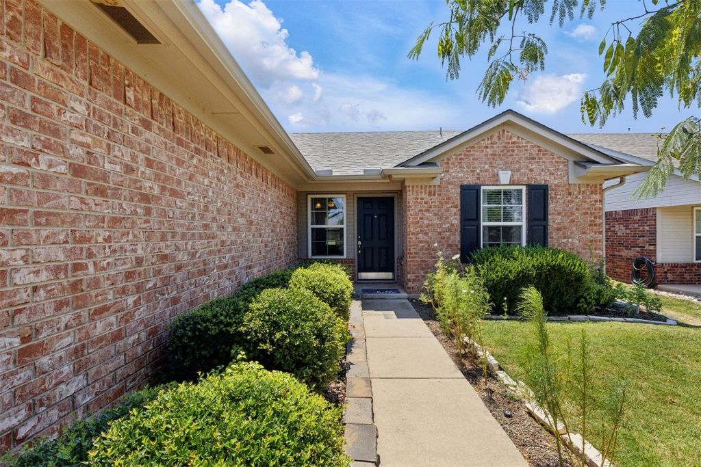 2844 NW 184th Street, Edmond, OK 73012