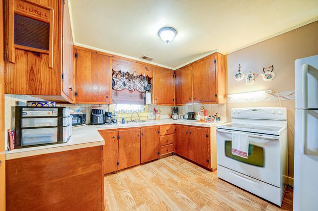 24315 HIGHWAY 76 HWY N, Somerville, TN 38068