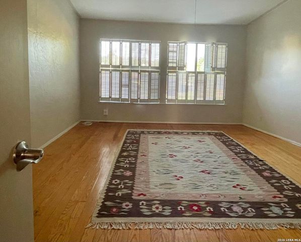 409 Circle, San Antonio, TX 78209