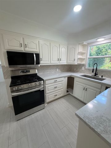 3608 Labadie Drive, Richland Hills, TX 76118