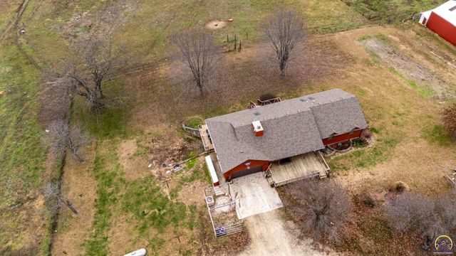 10010 Hwy K-16, Holton, KS 66436