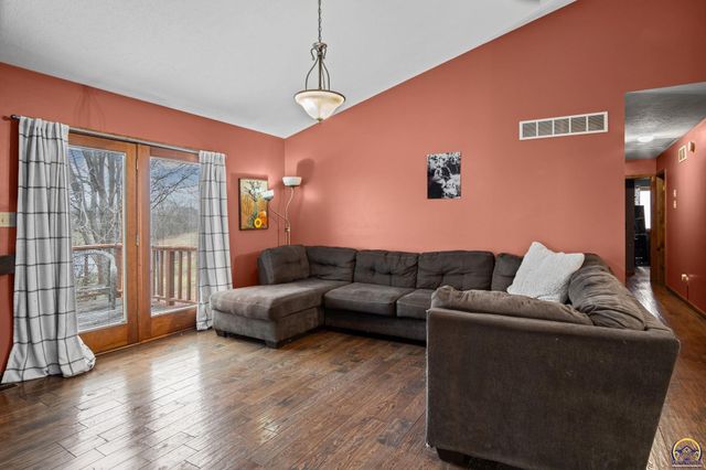 10010 Hwy K-16, Holton, KS 66436