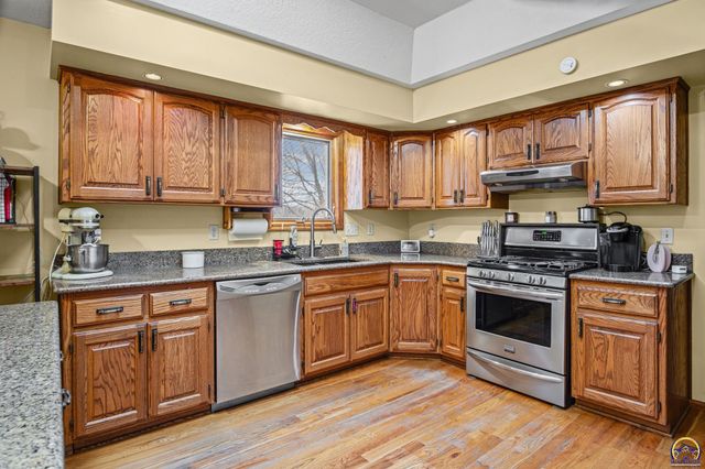 10010 Hwy K-16, Holton, KS 66436