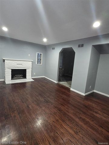 19830 Mahon Street, Southfield, MI 48075