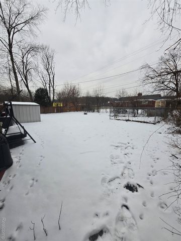 19830 Mahon Street, Southfield, MI 48075