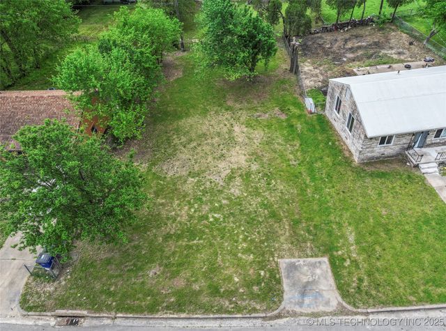 224 E 44th Street N, Tulsa, OK 74106