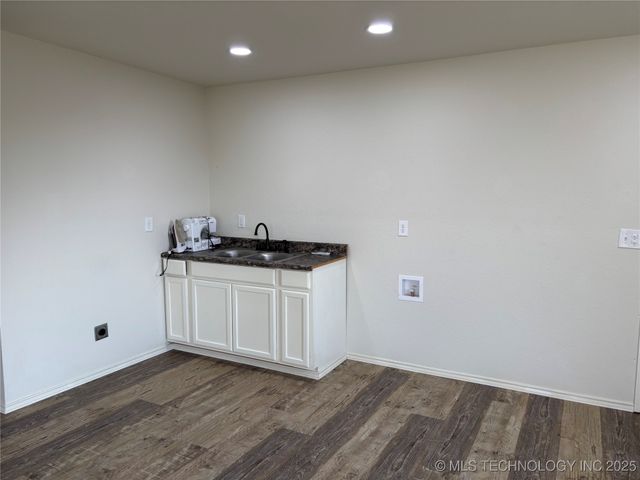 284 Songbird Trail, Ardmore, OK 73401