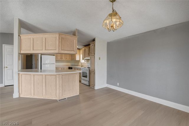 3450 West Charleston Park Avenue, Pahrump, NV 89048