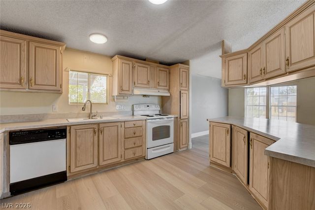 3450 West Charleston Park Avenue, Pahrump, NV 89048