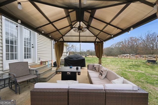 298 Trestle Road, Locust Grove, GA 30248