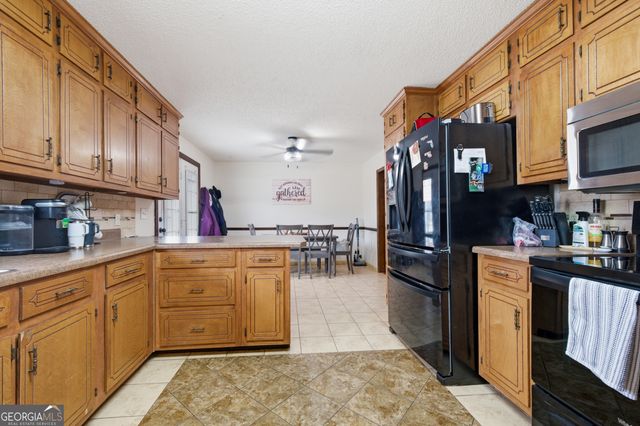 298 Trestle Road, Locust Grove, GA 30248