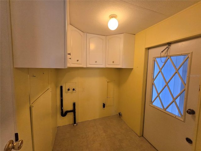 3327 EILEEN DRIVE, Ellenton, FL 34222