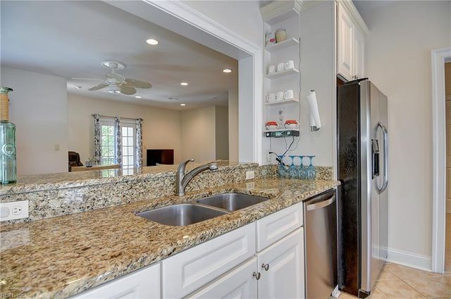 4490 Pleasant Ave Unit D, Norfolk, VA 23518