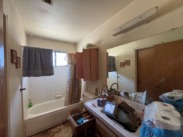 37307 Mistletoe Road, Yokuts Valley, CA 93675