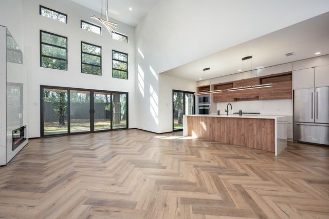 3079 Tall Oaks Court, Corinth, TX 76210