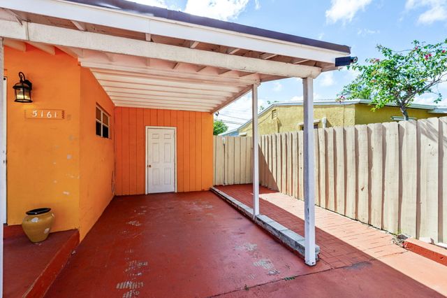 5161 N Andrews Avenue, Fort Lauderdale, FL 33309