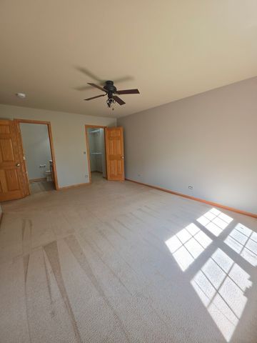 1333 Cape Cod Lane, Pingree Grove, IL 60140
