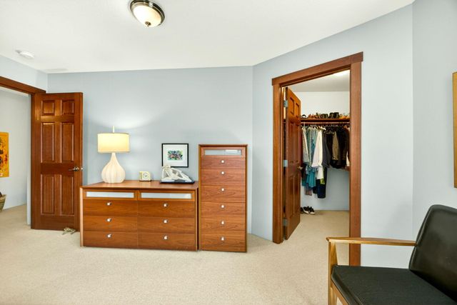 58 N Mountain Avenue, Ashland, OR 97520