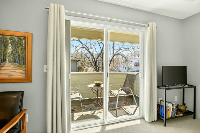 58 N Mountain Avenue, Ashland, OR 97520