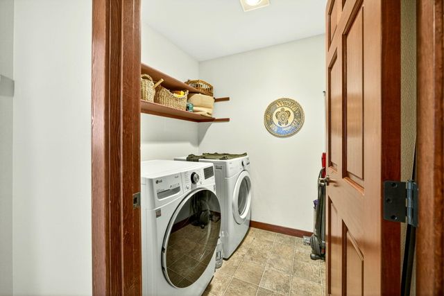 58 N Mountain Avenue, Ashland, OR 97520