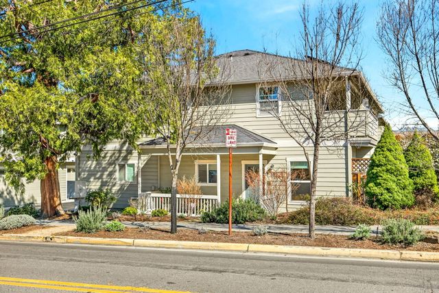 58 N Mountain Avenue, Ashland, OR 97520
