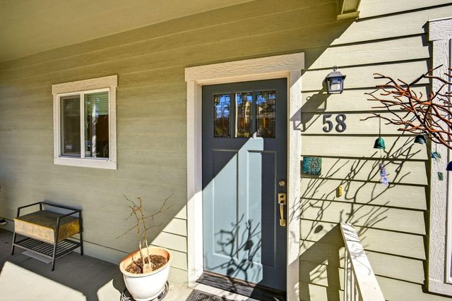58 N Mountain Avenue, Ashland, OR 97520