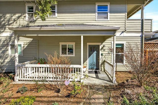 58 N Mountain Avenue, Ashland, OR 97520