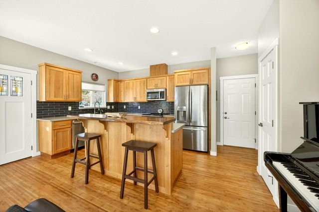 58 N Mountain Avenue, Ashland, OR 97520