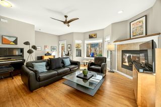 58 N Mountain Avenue, Ashland, OR 97520