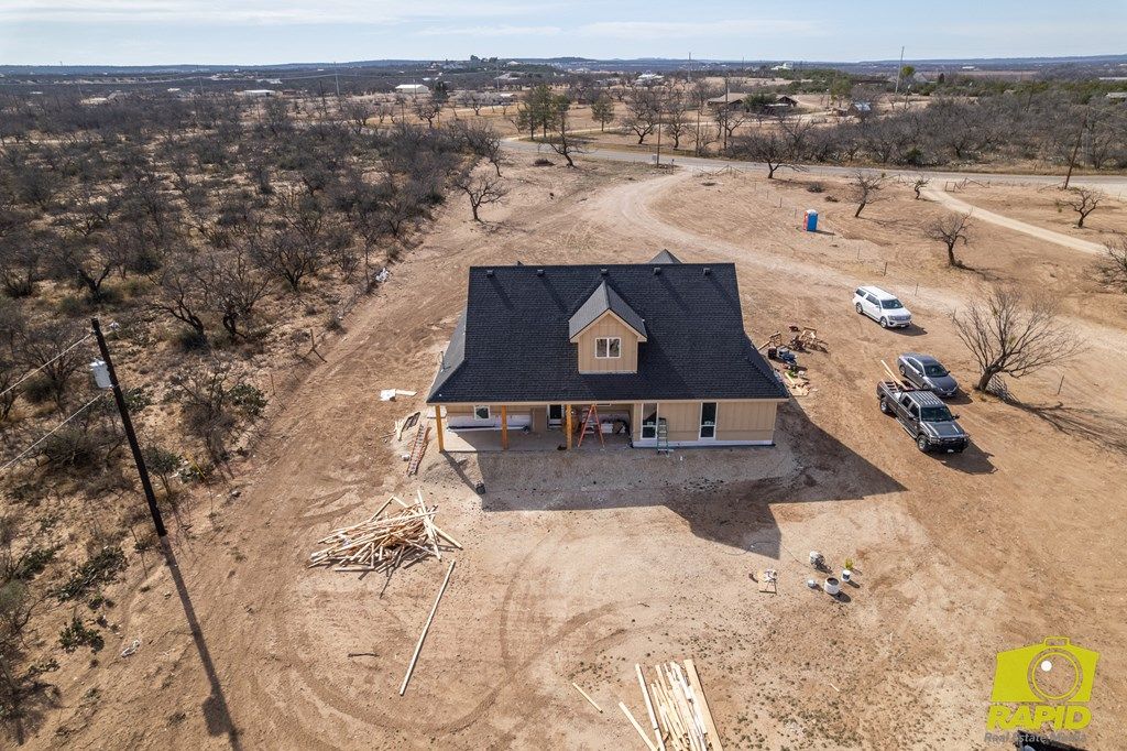 Image 31 of property listing at 10954 Twin Lakes Lane, San Angelo, TX 76904