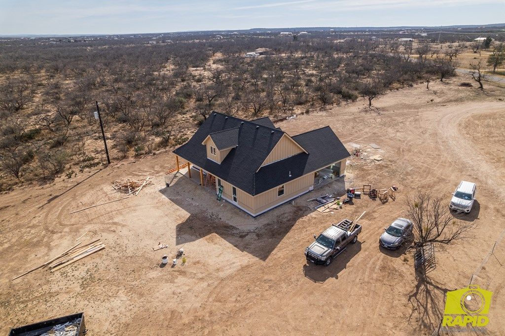 Image 32 of property listing at 10954 Twin Lakes Lane, San Angelo, TX 76904