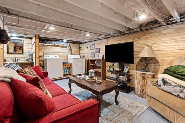 20 N. Main Street, Salem, NH 03073