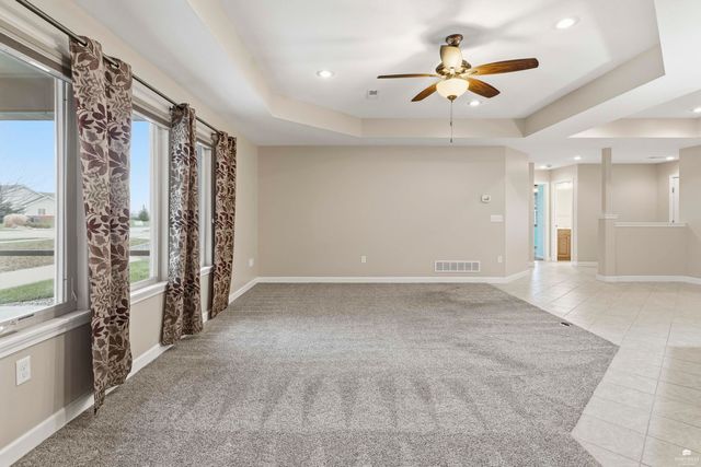 2913 Willowbend Court, Manhattan, KS 66502